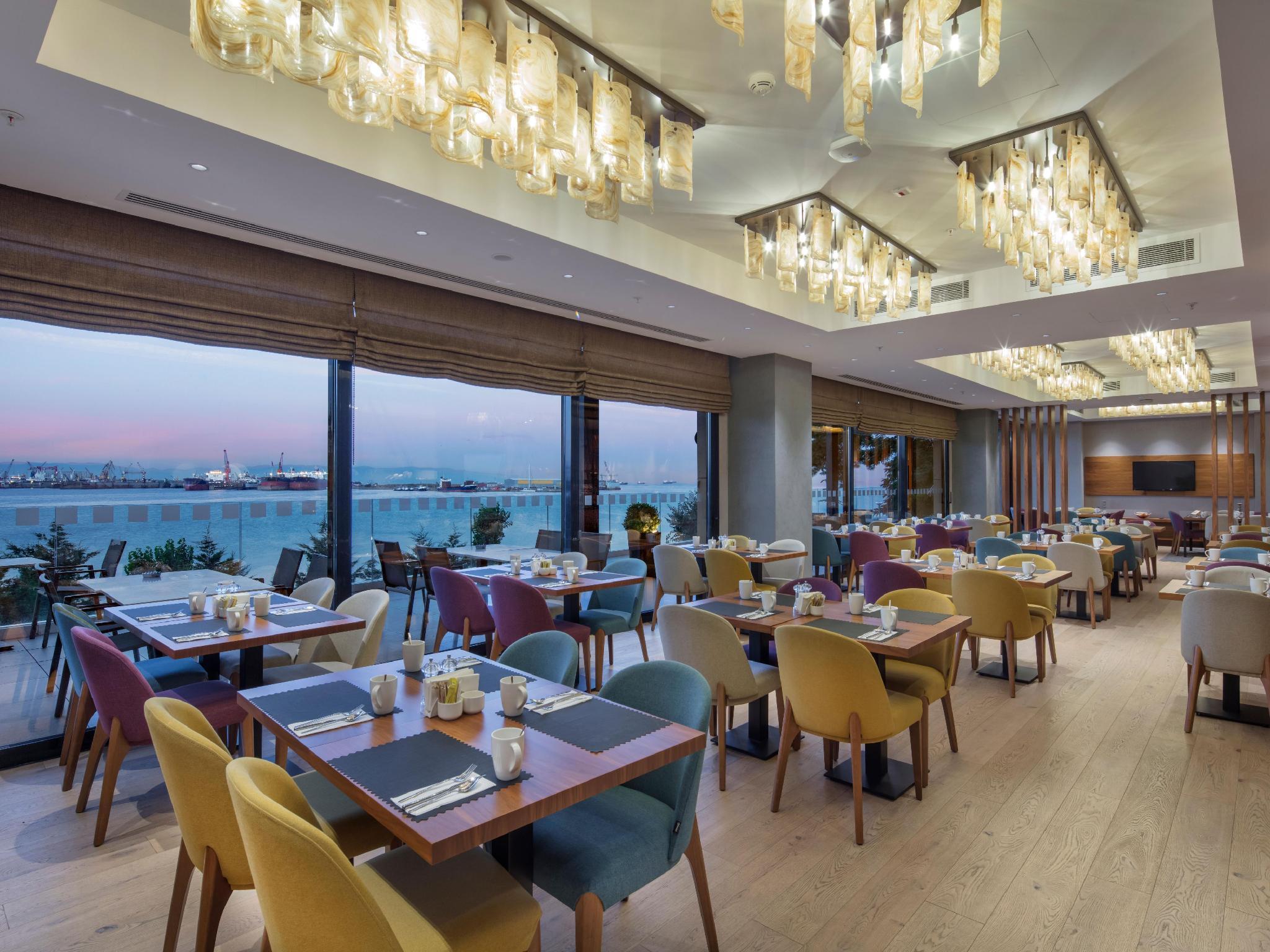 Holiday Inn Istanbul - Tuzla Bay By Ihg Exterior foto
