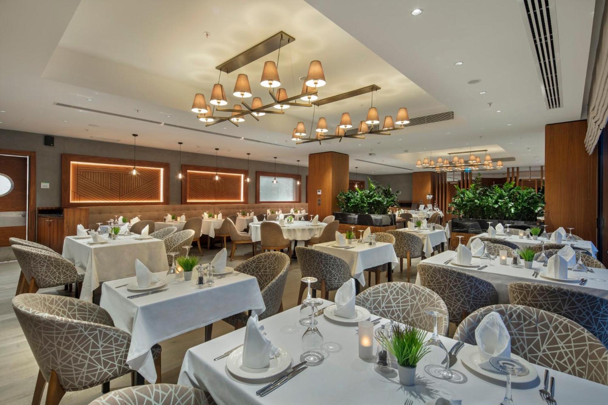 Holiday Inn Istanbul - Tuzla Bay By Ihg Exterior foto